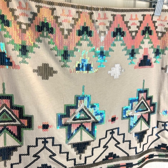 💚”Express” NWT Women’s Cream Colorful Sequin Embellished Mini Skirt🩵 - Picture 3 of 9